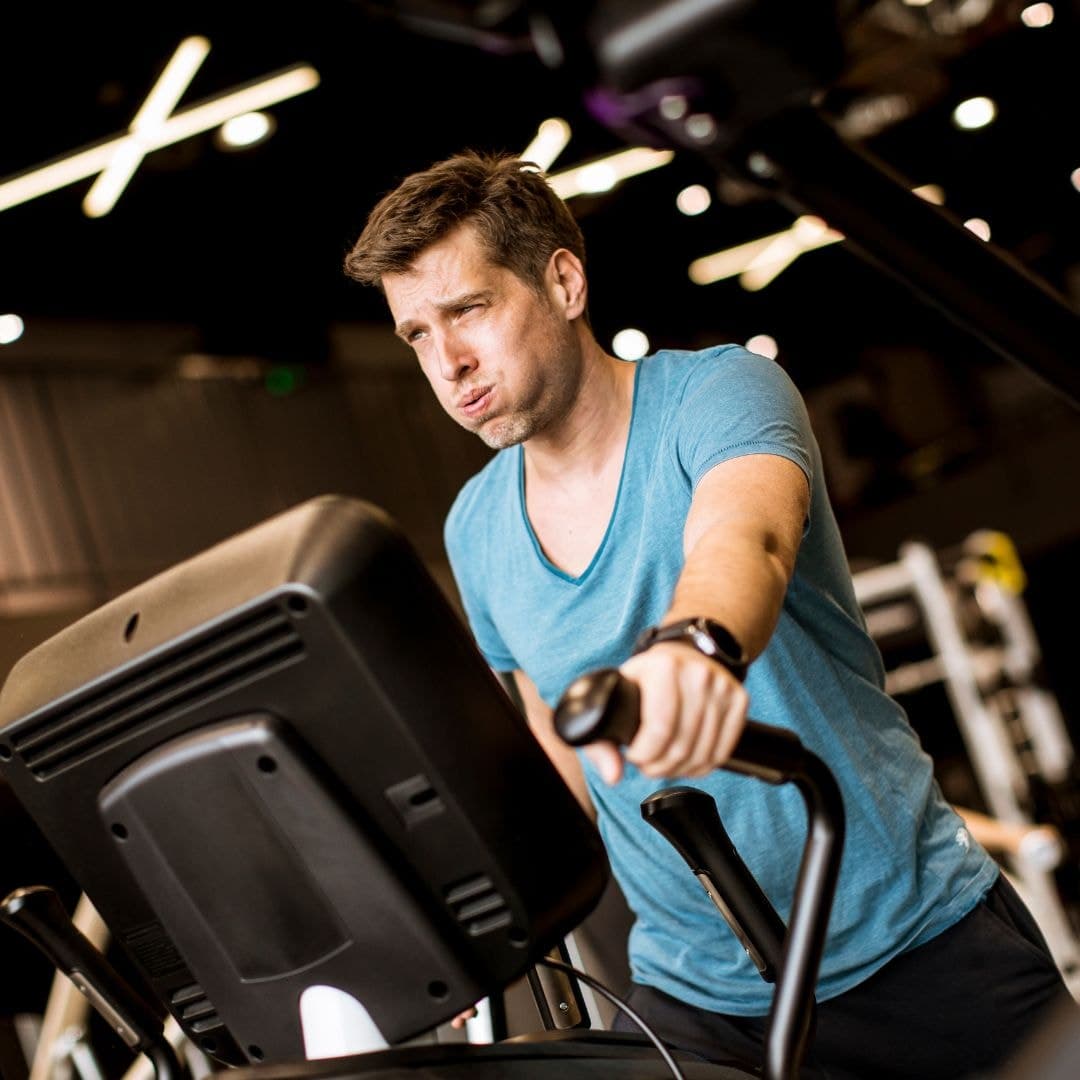 Crosstrainer trainingseinheit hiit workout 