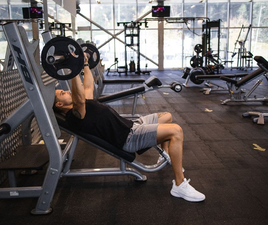 Mann Krafttraining Muskelaufbau